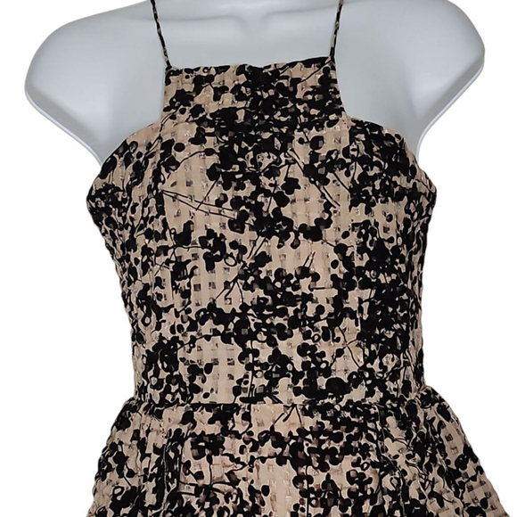 Women's J.O.A. Dress Size XS Black & Beige Floral Print - Picture 3 of 5